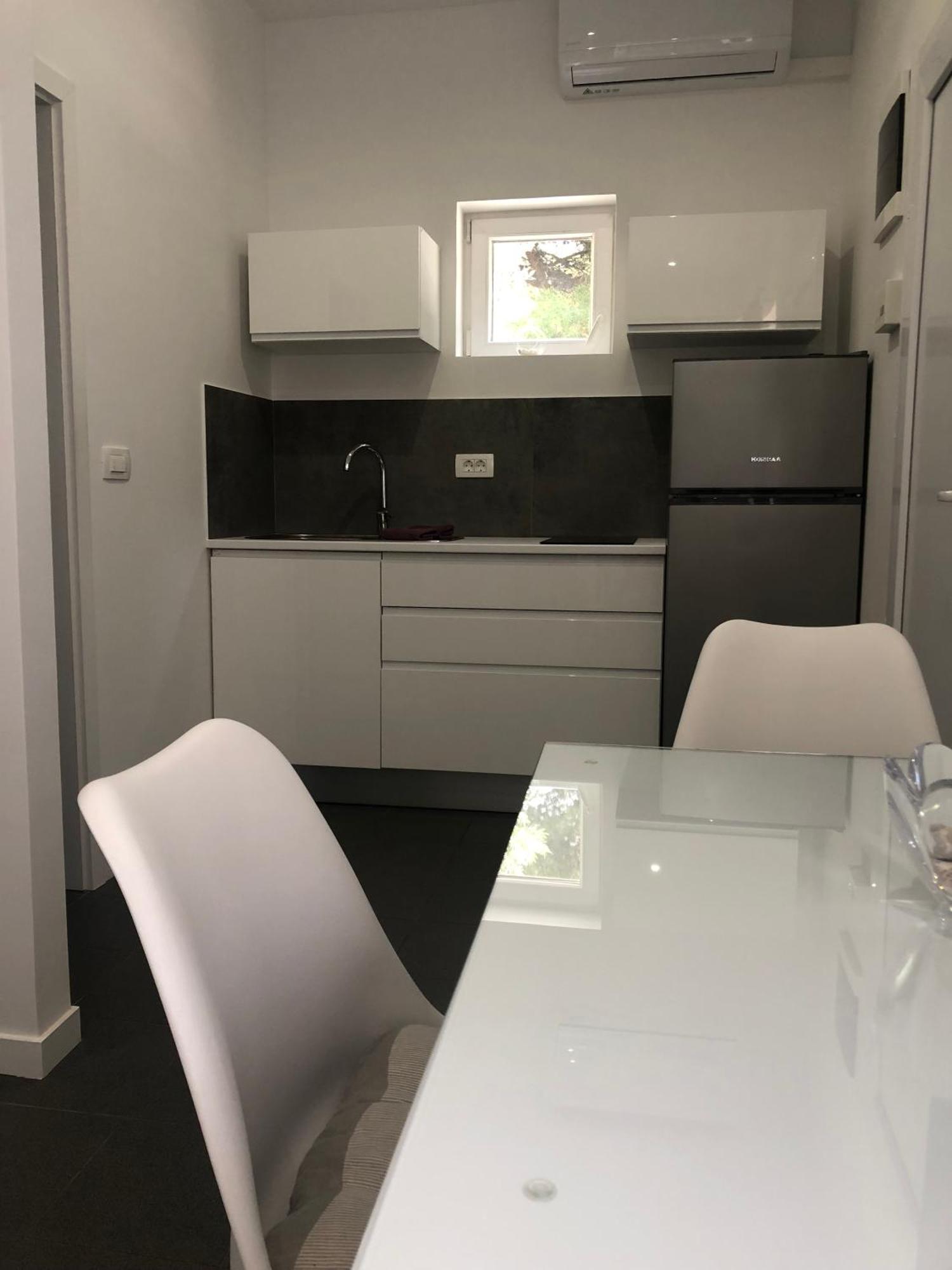 Apartmani Milka I Jozo Omiš Eksteriør billede
